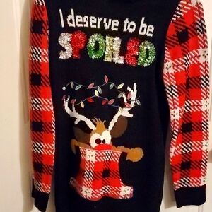 I deserve to be Spoiled Hooded Christmas sweater Size Large Juniors 11/13